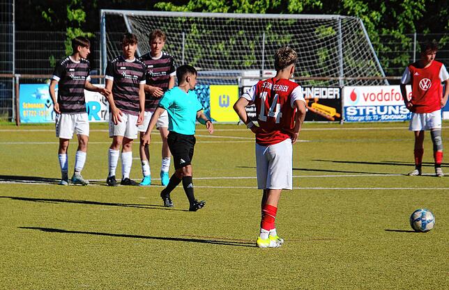 Bild 6: Wir haben die besten Bilder vom Pokaltriumph der SG Hölzlebruck in Schonach!