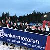Ein Bild aus besseren Zeiten: Auszubildende und Studenten von Dunkermotoren jubeln im Jahr 2017 beim Weltcup in Oberried Sportlern zu. ...
