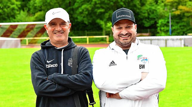 Erfolgs-Duo: Trainer Georg Isele und sein langjähriger Co-Trainer Björn Winter wollen die SG Mettingen/Krenkingen langfristig in der ...