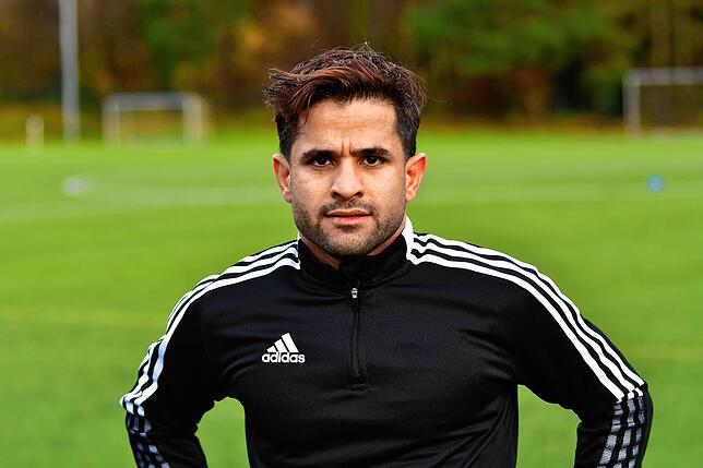 Milad Mombeni (32) spielt seit zwei Monaten für die U23 des SV 08 Laufenburg. Der Iraner lebt mit seiner Partnerin in Basel. Vor acht ...