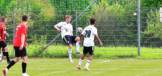 Bild 20: SV Obersäckingen trennt sich im Stadt-Derby mit 3:3 vom FC 08 Bad Säckingen – und wir haben Fotos!