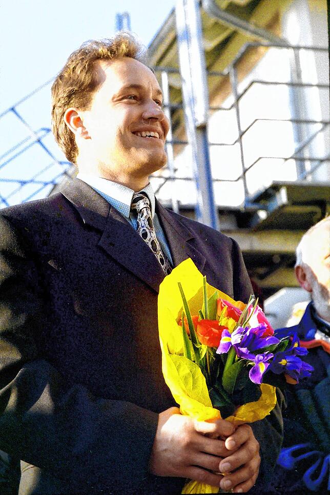 Bild 14: Gedächtnis der Region: Bilder von Matthias Weckbachs erster Wahl zum Bürgermeister im Jahr 1999