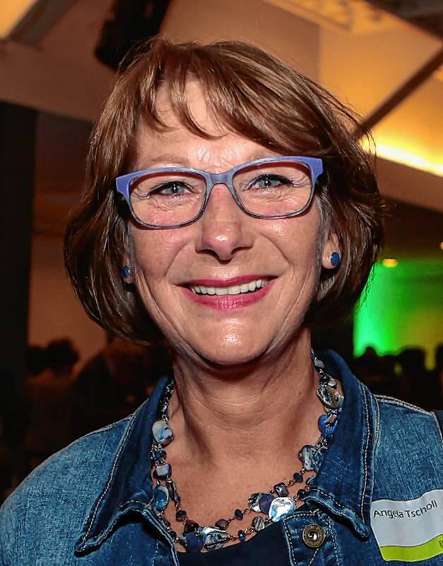 Angela Tscholl