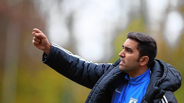 Bülent Babür, Trainer des FC Anadolu Radolfzell, muss eine 1:3-Niederlage gegen den SC Konstanz-Wollmatingen quittieren.
