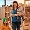 Melanie Kube freut sich auf die Eröffnung des Unverpackt-Ladens Melvi&lsquo;s in der Stockacher Oberstadt. Mit ihr auf dem Bild sind ...