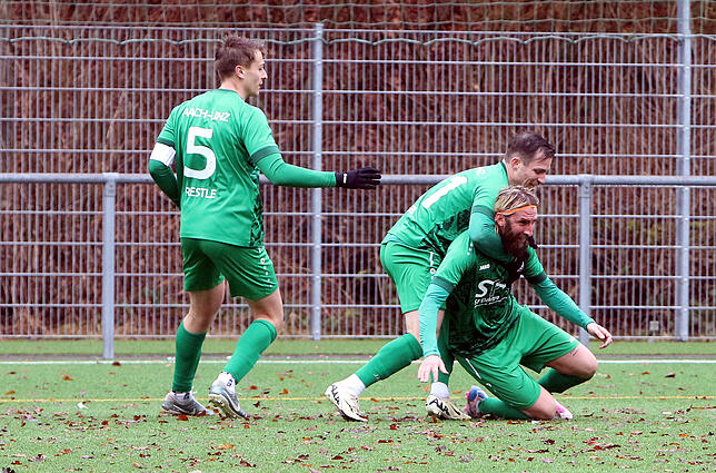 Bild 7: TSV Aach-Linz gewinnt spannendes Verfolgerduell. Wir waren mit der Kamera dabei!