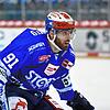 Vom Angriff in die Abwehr: Der gelernte Stürmer Marius Möchel soll beim Spiel in Ingolstadt die Schwenninger Abwehr stabilisieren. Bild: ...