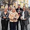Sie hoffen auf ein gutes Gelingen des Donaueschinger Adventsmarkts: Citymanagerin Christine Haus, (vorne von links), ...