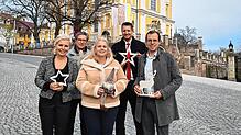 Sie hoffen auf ein gutes Gelingen des Donaueschinger Adventsmarkts: Citymanagerin Christine Haus, (vorne von links), ...