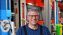 Hans-Jürgen Richter hat einen Beruf, der zum Hobby passt: Der Modelleisenbahn-Sammler arbeitet im DB-Werk in Friedrichshafen.