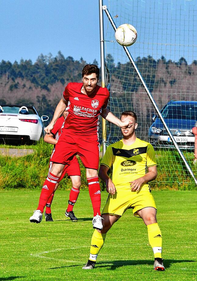 Bild 22: SV Schwörstadt setzt sich im Rothaus-Bezirkspokal mit 2:1 beim FC Dachsberg durch &ndash; und wir haben Bilder!