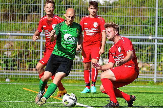 Bild 31: SV Herten setzt sich mit 3:1 gegen den weiter punktlosen FC Schlüchttal durch &ndash; und wir haben die Bilder!