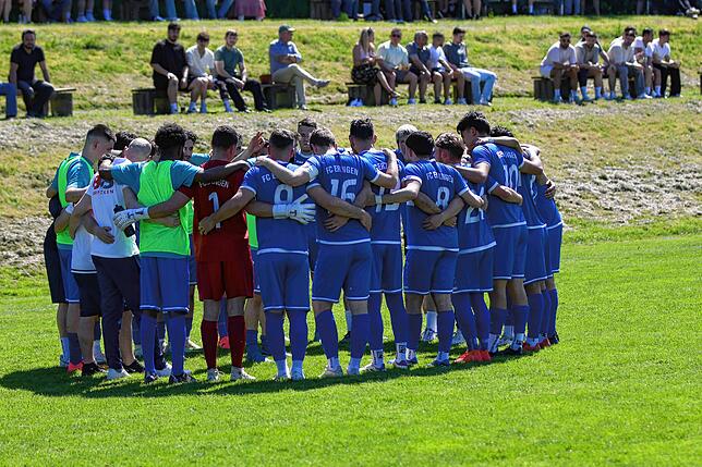 Bild 7: FC Erzingen unterliegt dem FC Wittlingen vor 500 Zuschauern mit 0:2 – und wir haben Fotos!