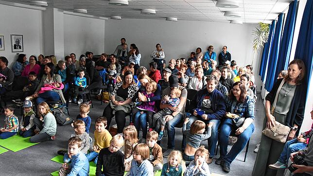 Groß war das Interesse der Bevölkerung an den Auftritten der Kinder beim Musikfest in St.¦Georgen. Fotos: Stephan Hübner