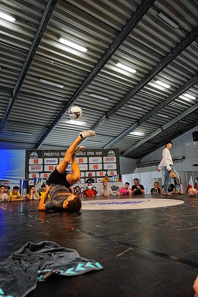 Freestyler Patrick Bäurer aus Hondingen zeigte bei der WM in Prag sein Können. Bild: Chris Bröker