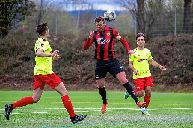 Bild 13: FSV Rheinfelden feiert 12:0-Kantersieg gegen Freiburger FC U23 &ndash; und wir haben Bilder!
