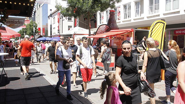 Positive Bilanz: Trotz des sehr warmen Sommerwetters hätten zigtausende Menschen das Stadtfest besucht, gut gelaunt genossen und das ...