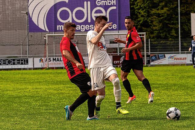 Bild 19: FSV Rheinfelden gewinnt Bezirksderby gegen den FC Erzingen mit 5:1 &ndash; und wir haben Bilder!