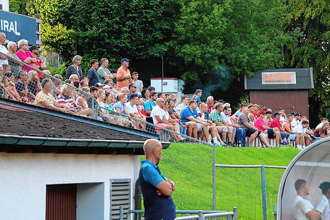 Bild 6: Irrer Pokal-Fight! Die besten Bilder vom 3:2-Sieg des SC Pfullendorf gegen den FC 03 Radolfzell