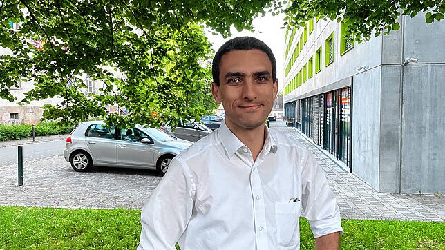 Omar El Manfalouty (30) ist Pilot bei der NGO Humanitarian Pilots Initiative aus Zürich, die sich für die zivile Seenotrettung im ...