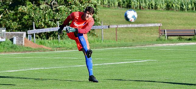 Bild 11: U19 des SC Freiburg besiegt die U18 des Team Aargau beim SV Waldhaus mit 6:0 &ndash; wir haben die Bilder!