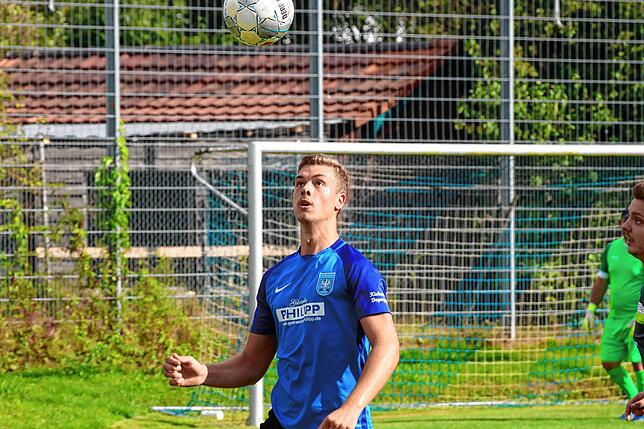 Bild 10: FC Hauingen fegt den FV Degerfelden mit 10:1 vom Platz &ndash; und wir haben Bilder vom Spiel