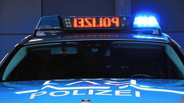 Ein 56-Jähriger ist bei einem Unfall am Freitagmittag zwischen Weildorf und Neufrach ums Leben gekommen, informiert die Polizei.