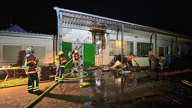 Am Montagabend ist es in der Carl Benz Straße in Singen zu einem Werkstatt-Brand gekommen.