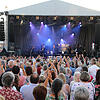 Beste Stimmung bei bestem Wetter herrschte auf dem Markdorfer Marktplatz und vor einer grandiosen Kulisse beim Howard Carpendale-Konzert.
