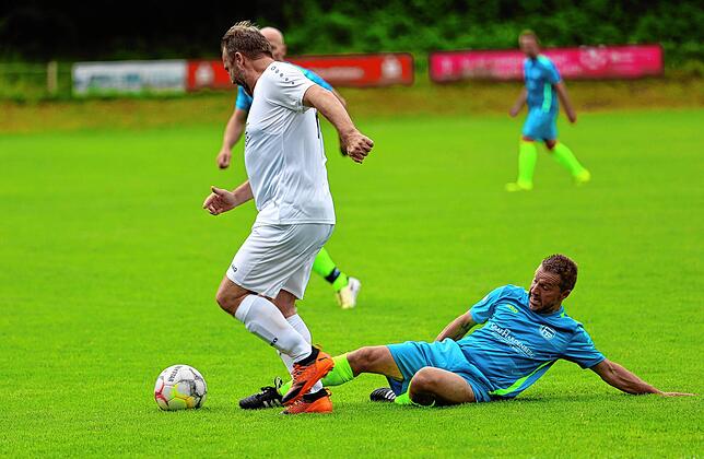 Bild 22: Ü40-Männer des FC Radolfzell stehen nach 6:0 gegen Pfaffenweiler/Ehrenkirchen im Verbandspokalfinale