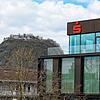 Juristische Händel für die Sparkasse unterm Hohentwiel: Die Verbraucherzentrale Baden-Württemberg geht gegen Gebühren für ...