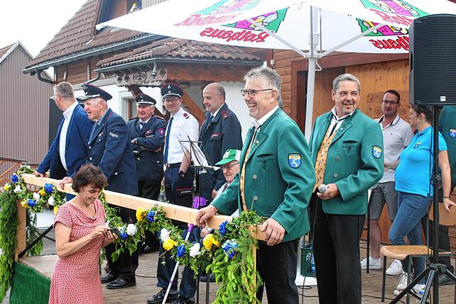 Bild 4: Bilder vom Bezirksmusikfest mit Umzug in Lausheim