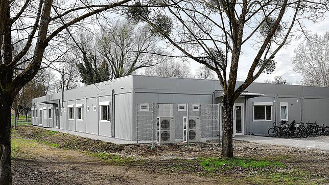 Die Container des Kindergarten Weltenbummler in der Hebelstraße kurz vor dem Einzug der Kinder im April 2023. Die Stadt plant nun den ...