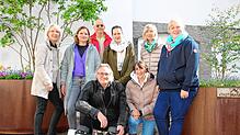 Sie freuen sich auf das Dixiefest in der Markdorfer Innenstadt (von links, stehend): Beatrice Strauch, Katrin Raither, Arno Rütten, ...