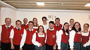 Die Vorstandschaft des MV Bermatingen (von links): Dieter Mayer, Daniel Roth, Lukas Landolt, Max Köchling, Sabrina Grupp, Linda ...