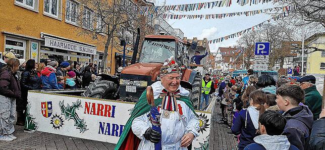 Bild 9: Der Montagsumzug in Bad Dürrheim setzt den gutgelaunten Punkt unter die diesjährige Fasnet &ndash; Teil 1
