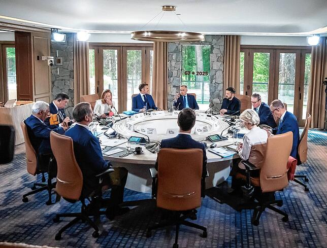 Alle Vertreter des G7-Gipfels nehmen an der Arbeitssitzung in Kanada teil.