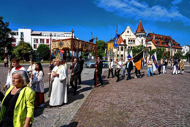 Bild 16: Fronleichnams Prozession in Villingen