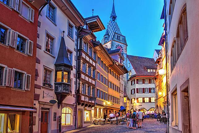 Die Altstadt von Zug mit dem Zytturm aus dem Jahre 1574.