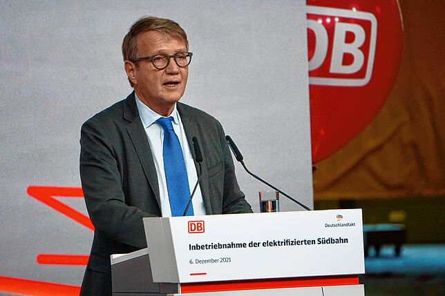 Die Südbahn sei eines der sieben „Leuchtturmprojekte für den Deutschlandtakt“, sagte Roland Pofalla, Vorstand für ...