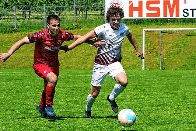 Bild 29: Das torreiche Kellerderby gewinnt der SV Deggenhausertal! Wir waren mit der Kamera dabei!