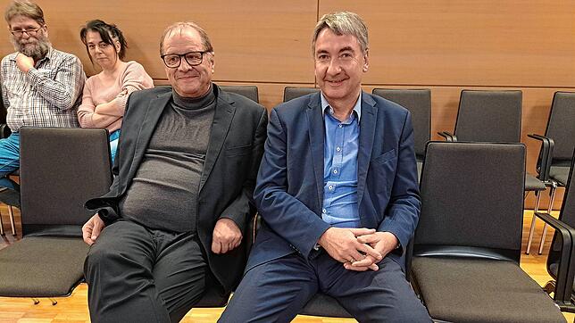 Wegen Befangenheit in eigener Sache müssen sich Oberbürgermeister Jürgen Roth (links) und Bürgermeister Detlev Bührer in die ...