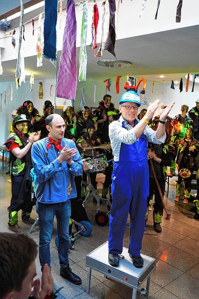 Bild 2: Bilder vom schmotzigen Dunschtig in Hepbach und Leimbach