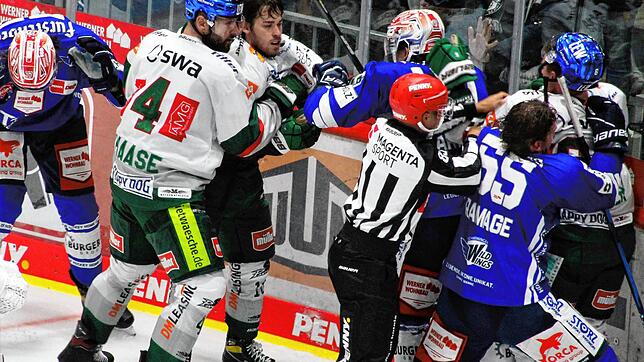 Im Spiel der Wild Wings gegen Augsburg am 4. September flogen im zweiten Drittel die Fäuste.