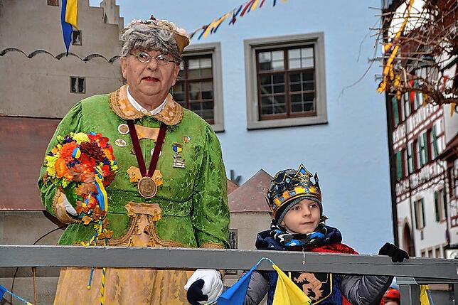 Bild 10: Nach der Schülerbefreiung kam der Sturm auf das Meersburger Rathaus