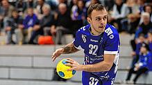Robin Schmidt und der TuS Steißlingen belegen aktuell den Spitzenrang in der Handball-Oberliga.