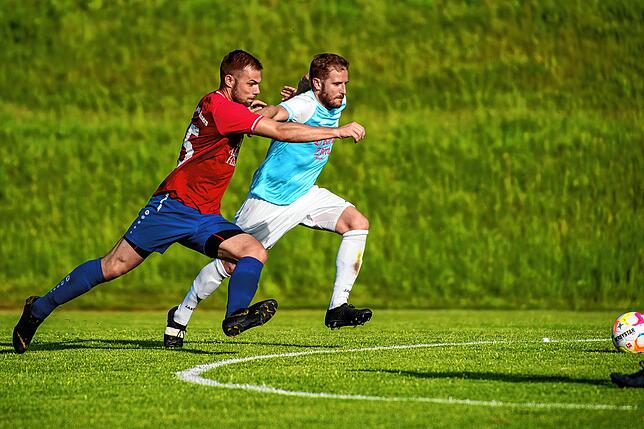 Bild 8: Bilder vom 3:1-Sieg der SG Höchenschwand/Häusern im Kreisliga A-Aufstiegsspiel beim FC Erzingen II