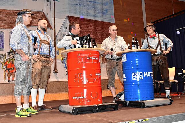 Bild 16: Die schönsten Bilder vom Bunten Abend des Heudorfer Narrenverein Heuliecher
