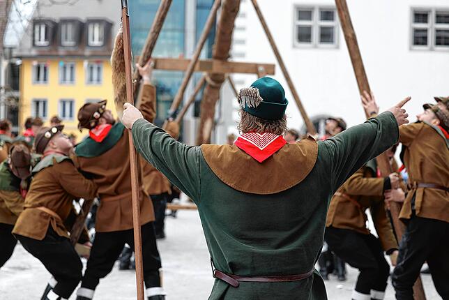 Bild 14: Narrenbaumstellen auf dem Radolfzeller Marktplatz