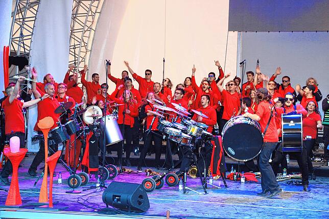 Beim Monsterkonzert im Oktober 2021 zur Abschlussveranstaltung der Landesgartenschau traten die Guggevamps erstmals seit der Fasnet 2020 ...